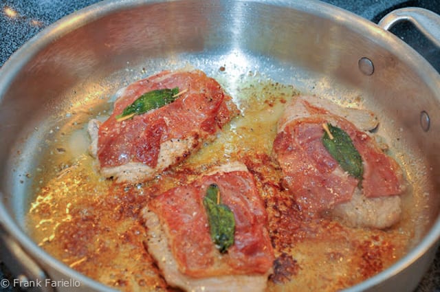 Saltimbocca alla romana (Roman-Style Veal Scallops) - Memorie di