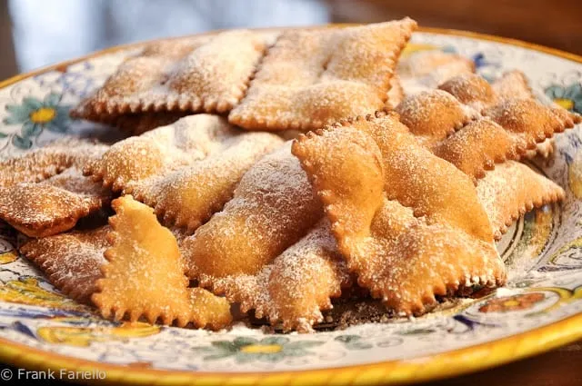 Chiacchiere (Fried Ribbons)