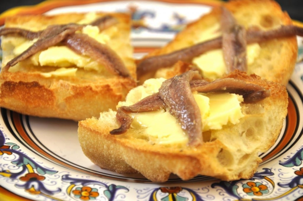 Pane burro e alici (Butter and Anchovies on Bread)