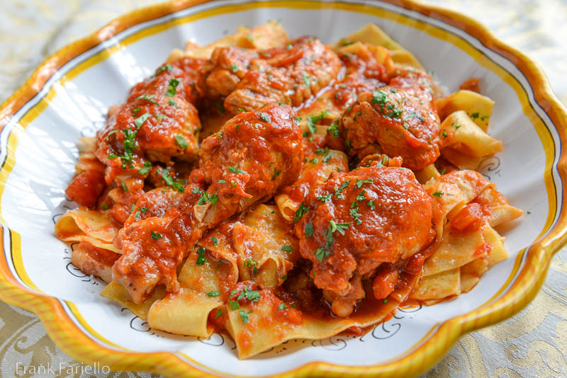 Pasta Cacciatore (Lasagnette alla cacciatora col pollo)