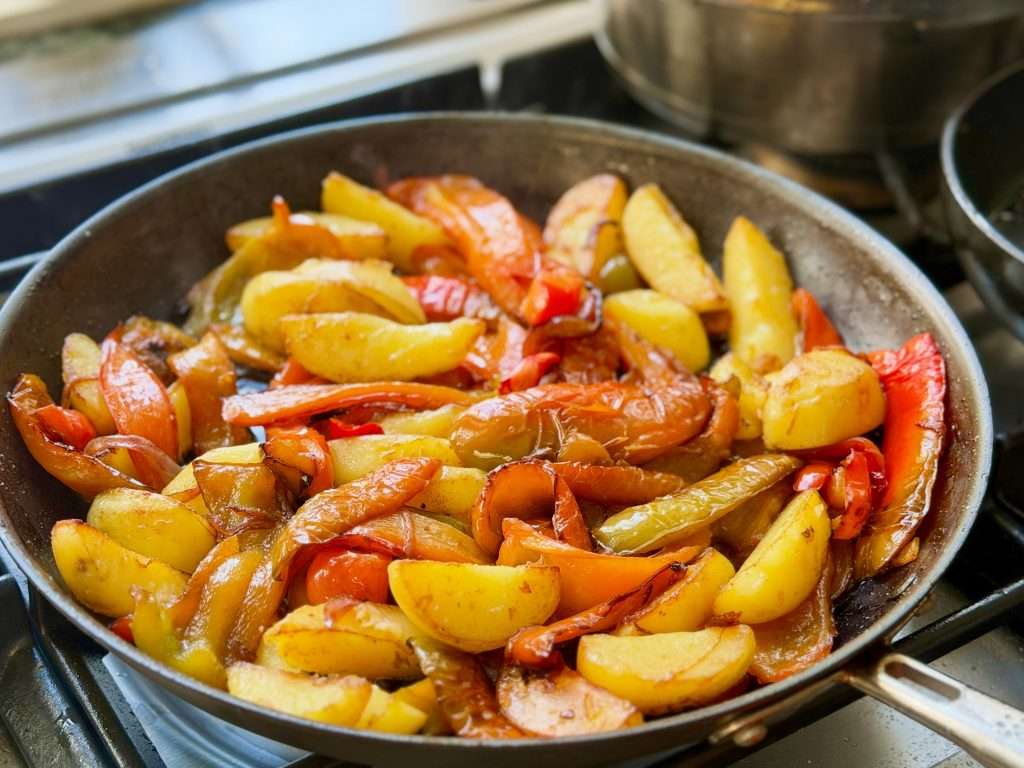 Pipi e patate (Peppers and Potatoes)